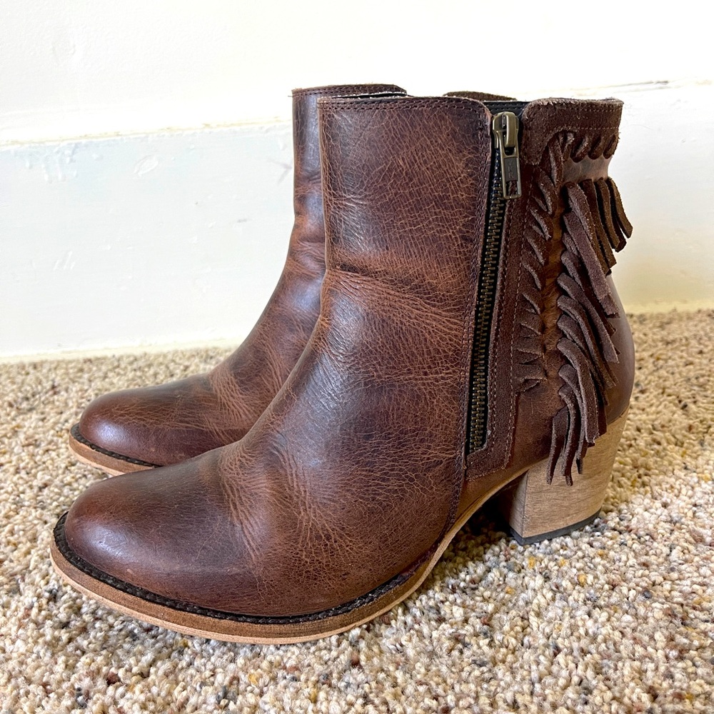 Dingo Fringe Ankle Boots size 9.5